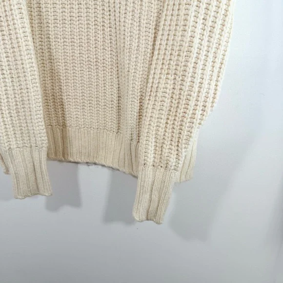 NWT Aerie American Eagle Cream Chunky Knit Oversized Sweater Small New - Picture 9 of 10